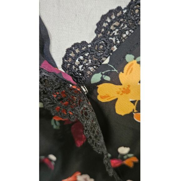 Fortune + Ivy Floral Print 3/4 Sleeve Wrap Top Size M - Picture 2 of 6